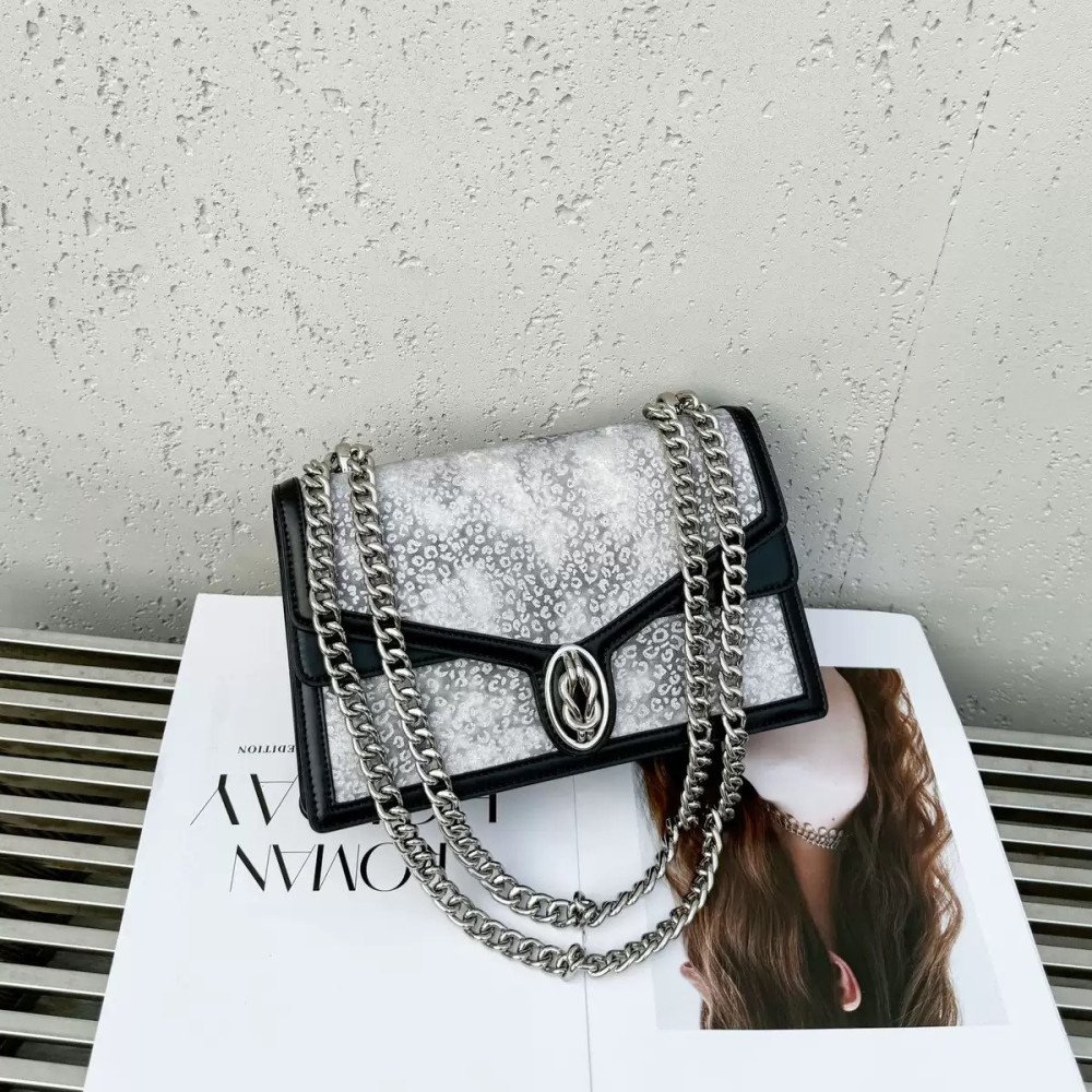 Chain Shoulder Handbag