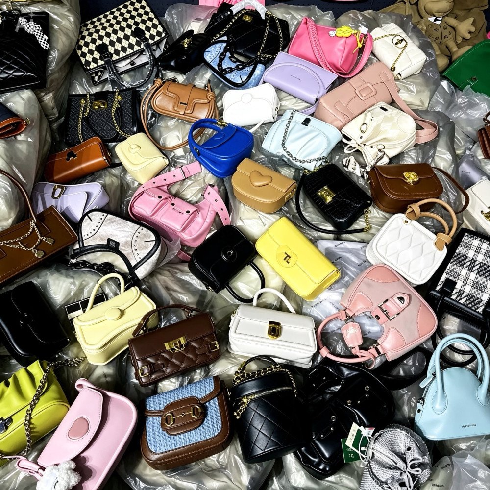 Quality Mixed Min Handbags