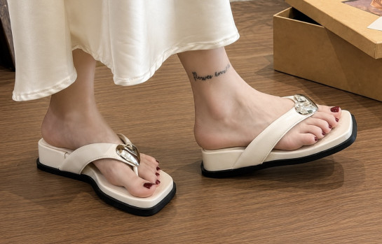 241CA-BLACK,241CA-WHITE,241CA-SILVER,241CA-LEOPARD-PRINT-38-White
