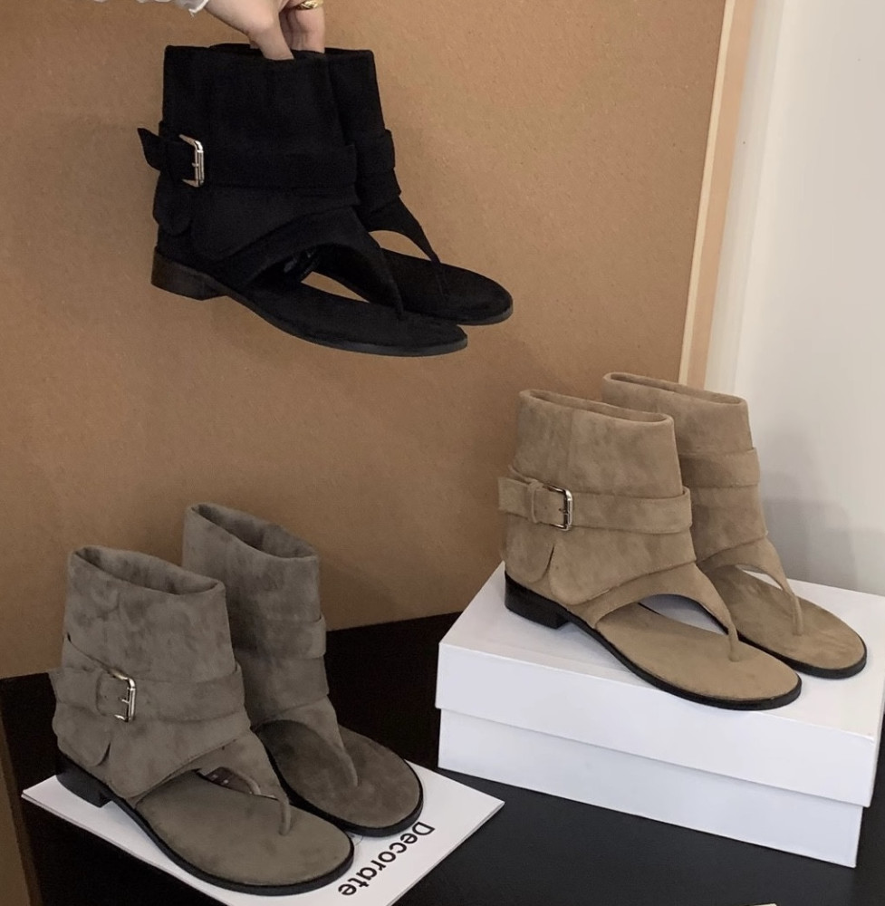 Soft Leather Thong Sandals