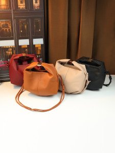 Minimalist PU Leather Crossbody Handbag